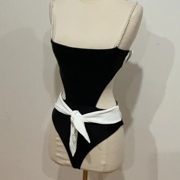 Camila Coelho Beso One Piece, Size: S - Picture 6 of 10